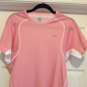 UNDER ARMOUR TOP